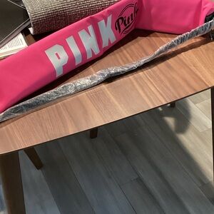 Victorias Secret PINK can cooler NWT